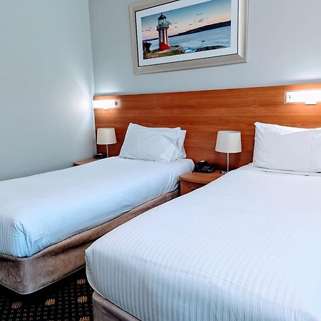 Ramada Hotel & Suites By Wyndham Cabramatta Екстериор снимка