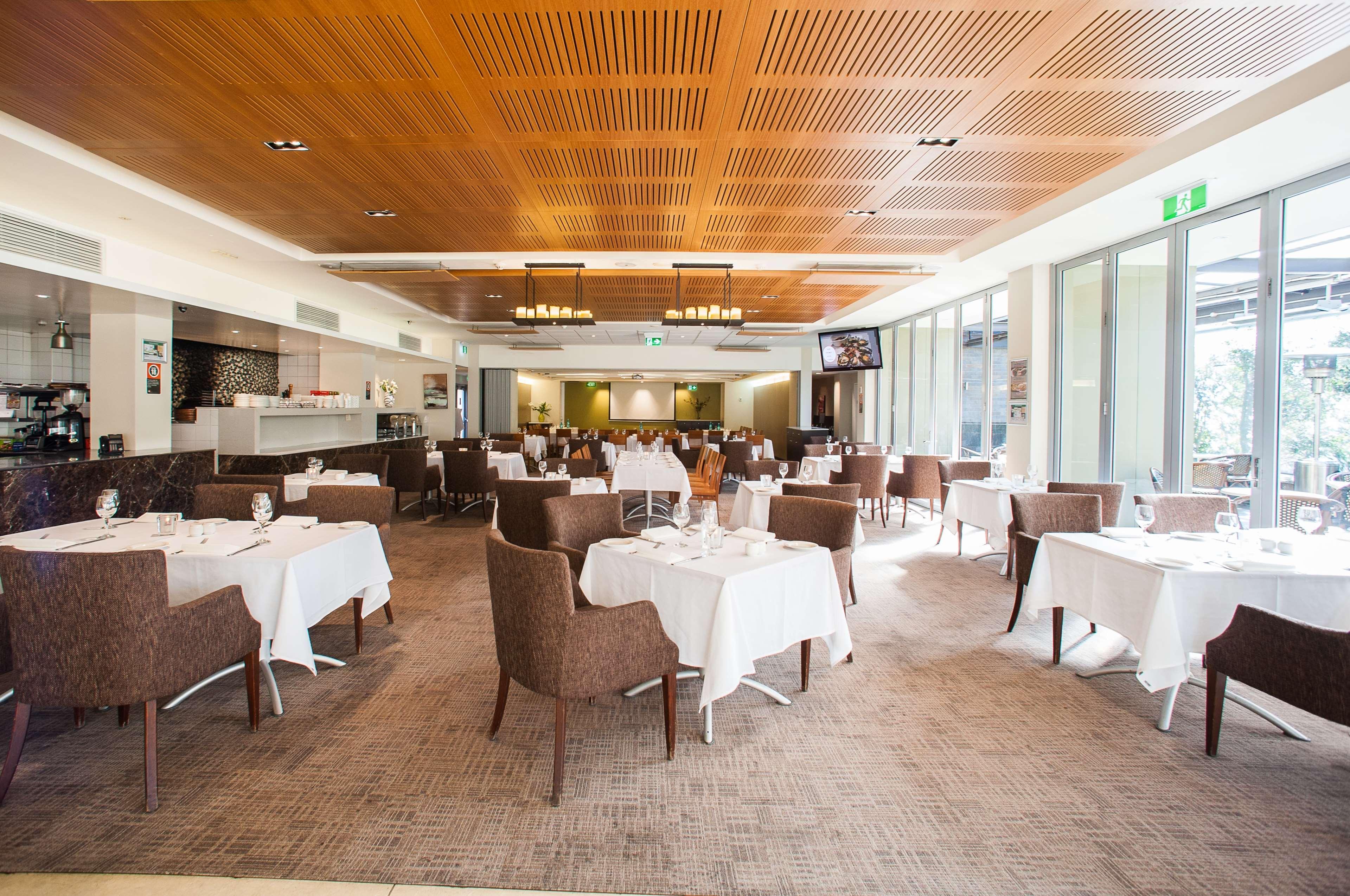 Ramada Hotel & Suites By Wyndham Cabramatta Екстериор снимка