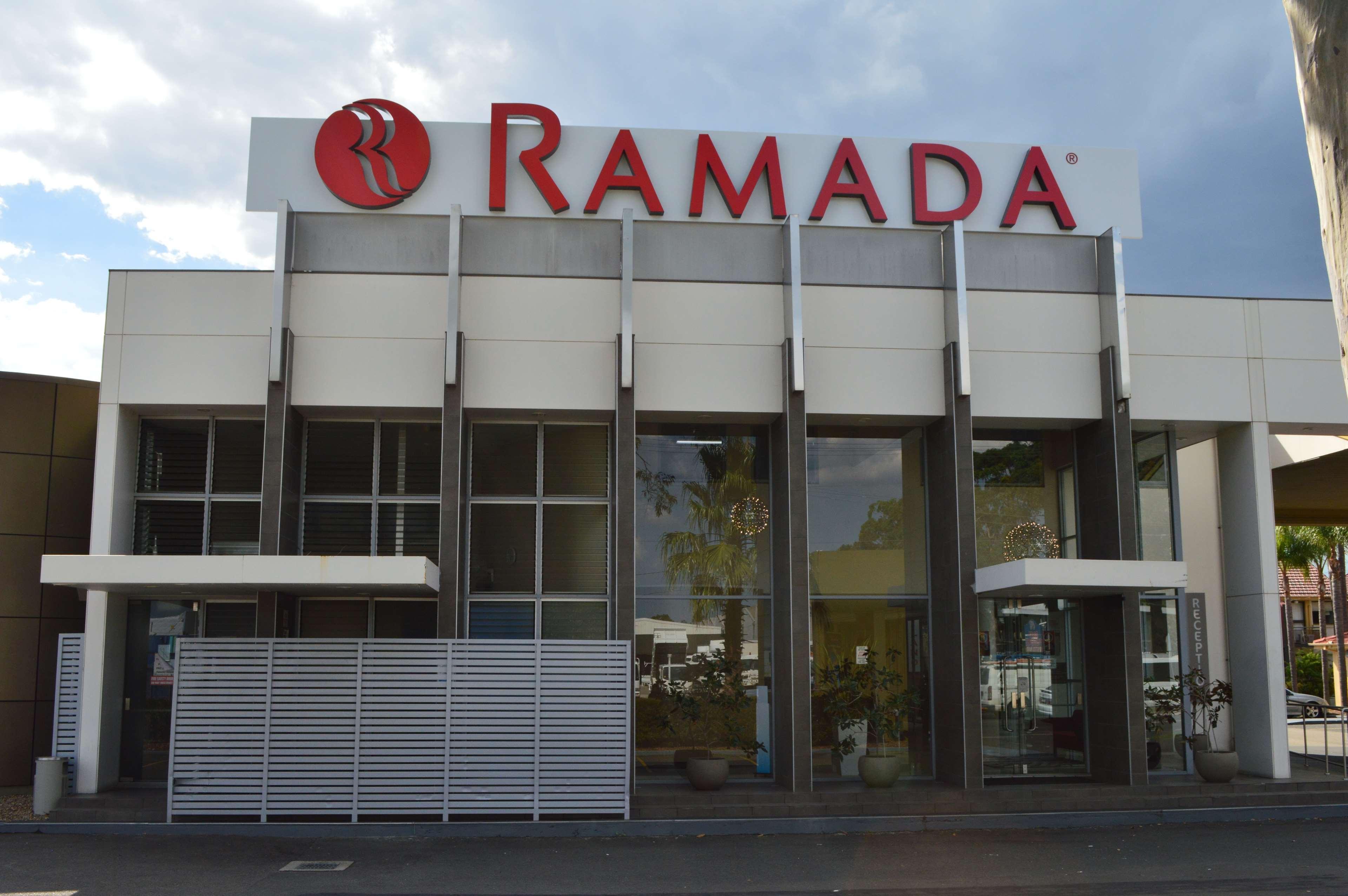 Ramada Hotel & Suites By Wyndham Cabramatta Екстериор снимка